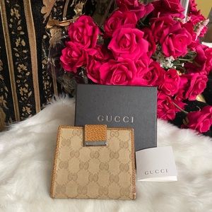 Authentic GUCCI Small Wallet